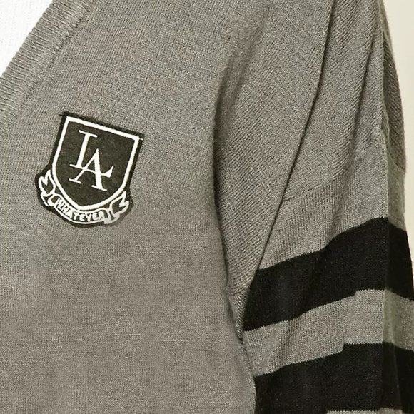 FOREVER 21 Patch Graphic Cardigan Sweater Top - Picture 2 of 5